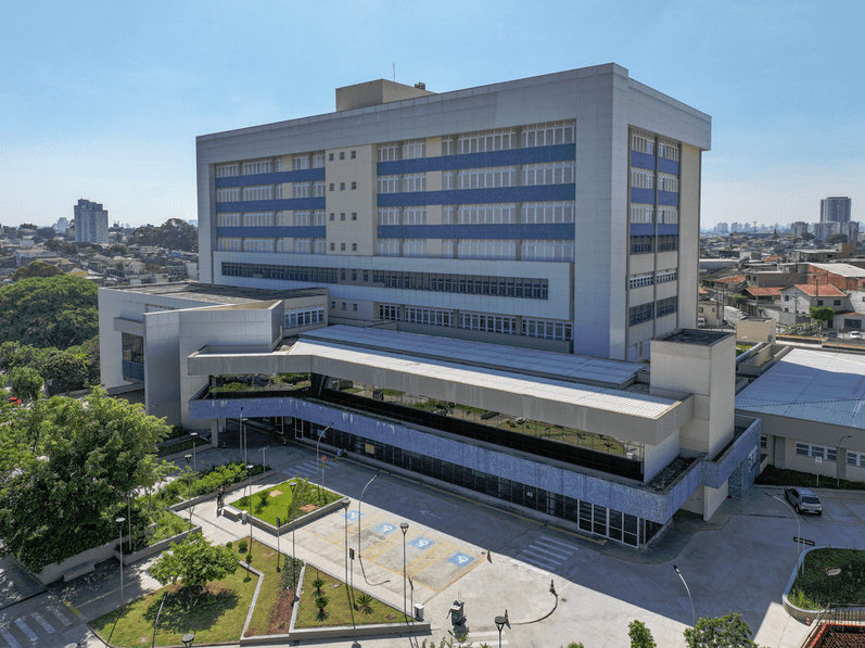 Como Chegar ao Hospital da Brasilândia de Transporte Público