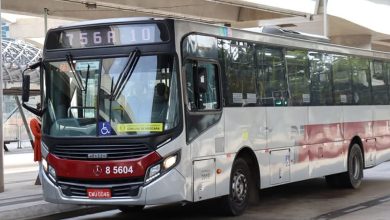 Ônibus da linha 756A/10 circulando em São Paulo, com novo itinerário.