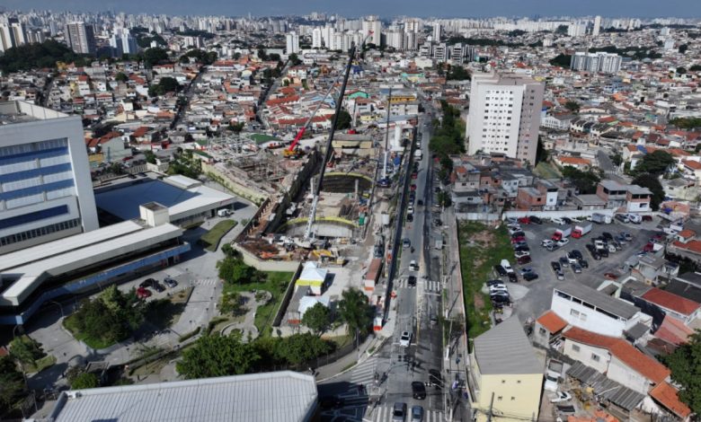 Obras da Estação Maristela da Linha 6-Laranja ao lado do Hospital Municipal da Brasilândia.