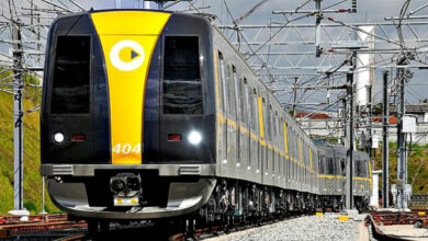 Trem da Linha 4-Amarela circulando em operação normal após descarrilamento
