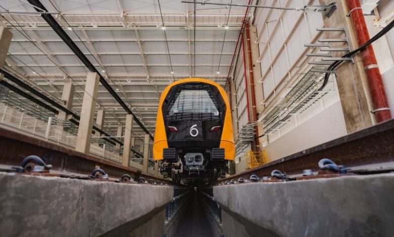 Foto do trem da Linha 6-Laranja do Metrô de São Paulo em fase de testes.